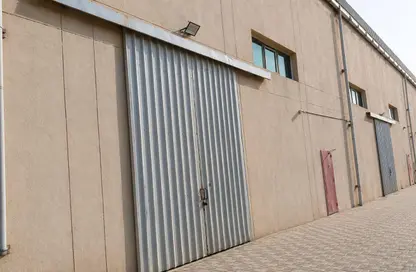 Warehouse - Studio - 1 Bathroom for rent in Umm Al Thuoob - Umm Al Quwain