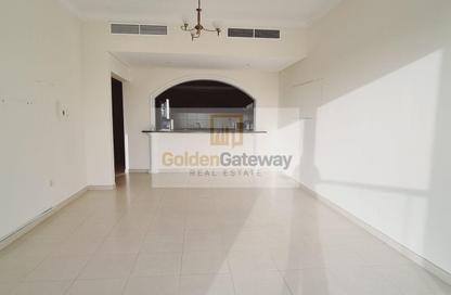 Apartment - 1 - 2 for rent in Grand Horizon 1 - Grand Horizon - Dubai Sports City - Dubai