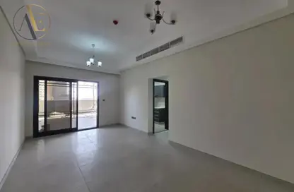 شقة - 2 غرف نوم - 2 حمامات للبيع في برج جرين ليك 1 - أبراج البحيرات الصافية - مدينة الإمارات - عجمان