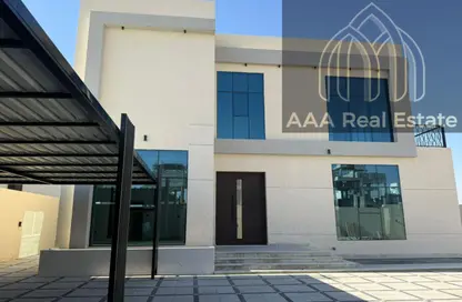 Villa - 4 Bedrooms - 6 Bathrooms for rent in Wadi Alshabak - Dubai
