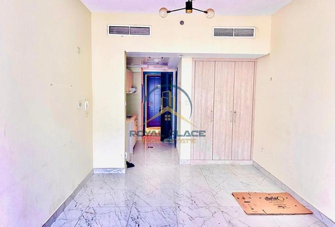 82365729 - Property Image 3