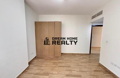 Apartment - 2 Bedrooms - 2 Bathrooms for rent in Zakhir Tower 3 - Zakhir Towers - Al Taawun - Sharjah