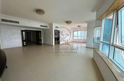 Apartment - 4 - 5 for rent in Al Majaz Tower - Al Majaz 3 - Al Majaz - Sharjah