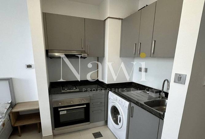 Furnished Studio | With Balcony | Ready to Move-in photo 2