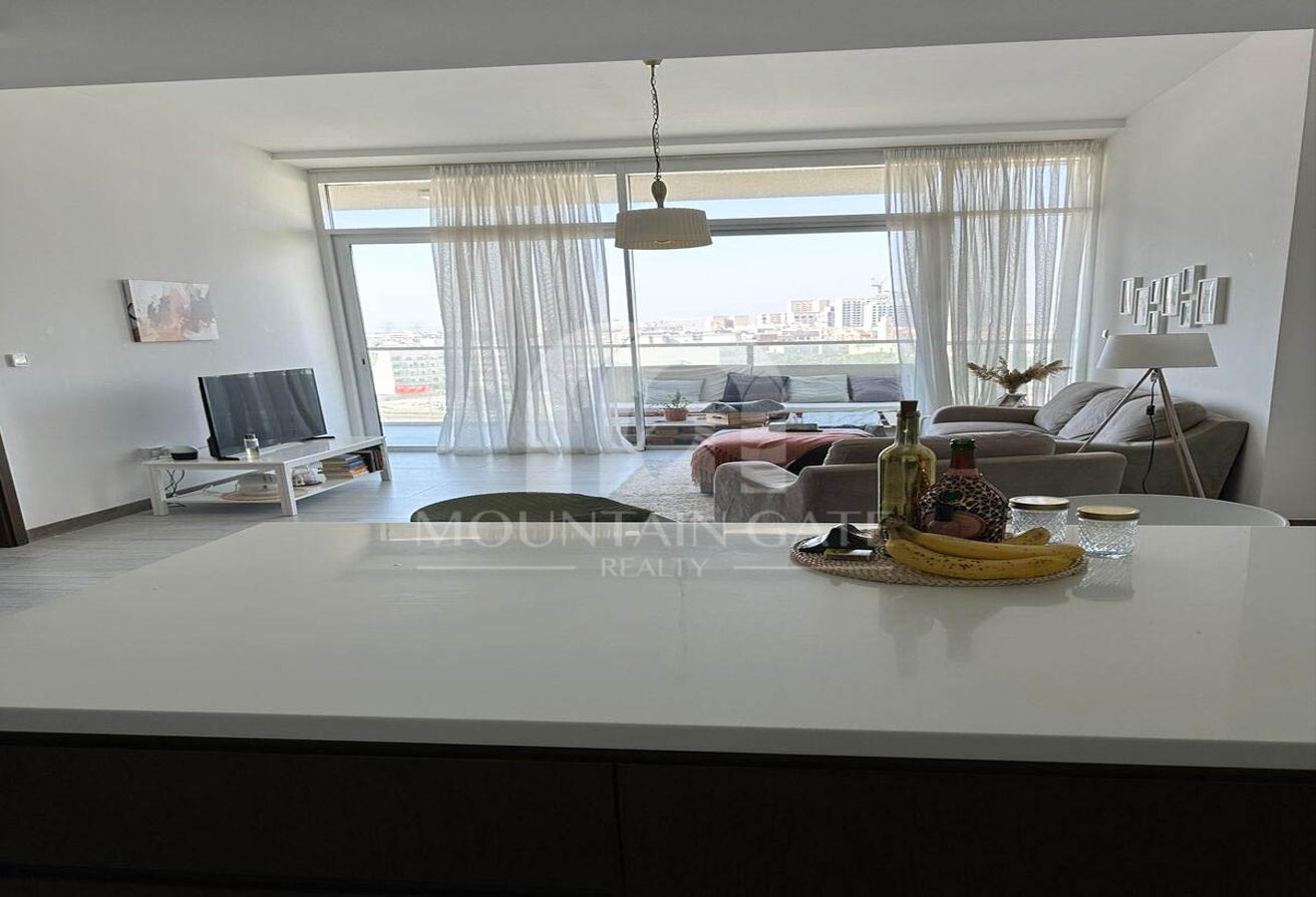 Fully Furnished Great Amenities | Modern Design photo 5