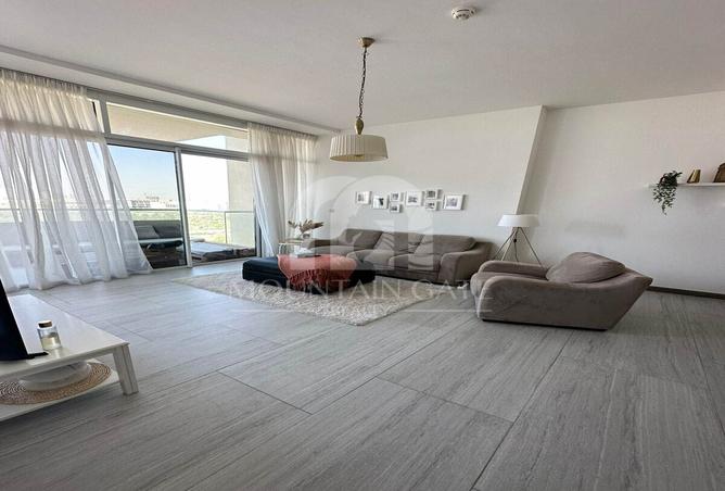 126577587 - Property Image 3