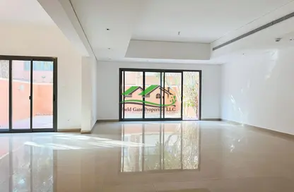 فيلا - 4 غرف نوم - 5 حمامات للبيع في قرية المانجروف - ربدان - أبوظبي