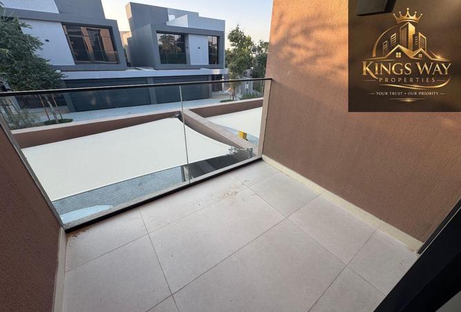 72734900 - Property Image 3