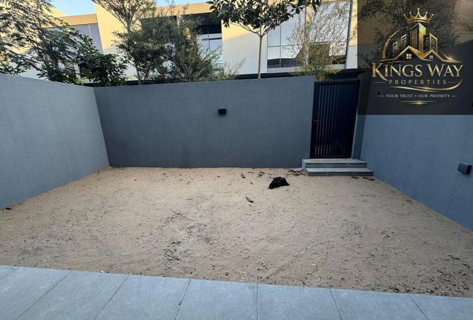 72734900 - Property Image 2