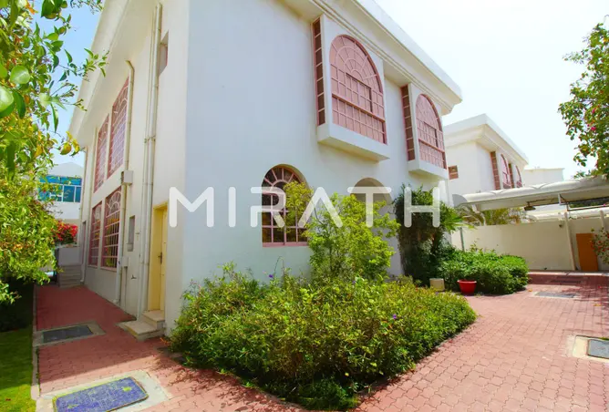 165025418 - Property Image 2