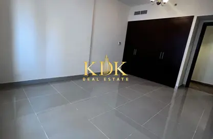 شقة - 3 غرف نوم - 4 حمامات للايجار في مجمع روكسانا السكني - ايه - روكسانا ريزيدنس - الضاحية 12 - قرية جميرا الدائرية - دبي