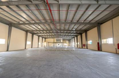 Factory - Studio - 7+ Bathrooms for rent in Al Sajaa S - Al Sajaa - Sharjah