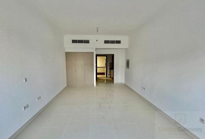 73114985 - Property Image 2