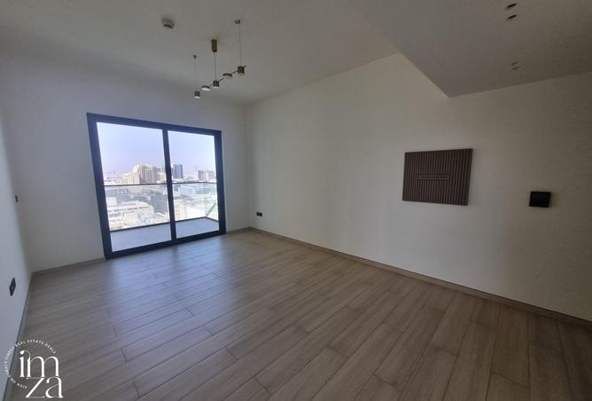 104251988 - Property Image 2