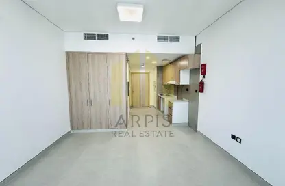 Apartment - 1 Bedroom - 1 Bathroom for rent in Karimian 3 - Jumeirah Garden City - Al Satwa - Dubai