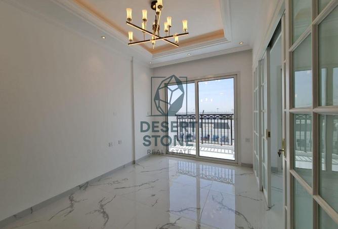 54015459 - Property Image 2