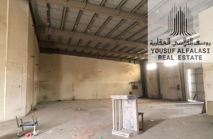 Warehouse - Studio - 2 Bathrooms for rent in Umm Dir - Umm Al Quwain