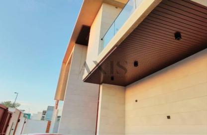 Villa - 5 - 4 for rent in Nad Al Sheba Gardens 1 - Nad Al Sheba Gardens - Nad Al Sheba 1 - Nad Al Sheba - Dubai