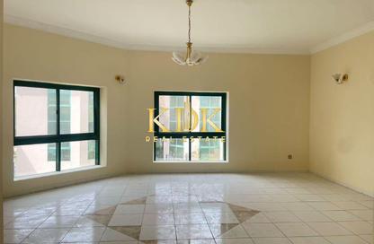 Villa - Studio - 5 for rent in Umm Suqeim 1 - Umm Suqeim - Dubai