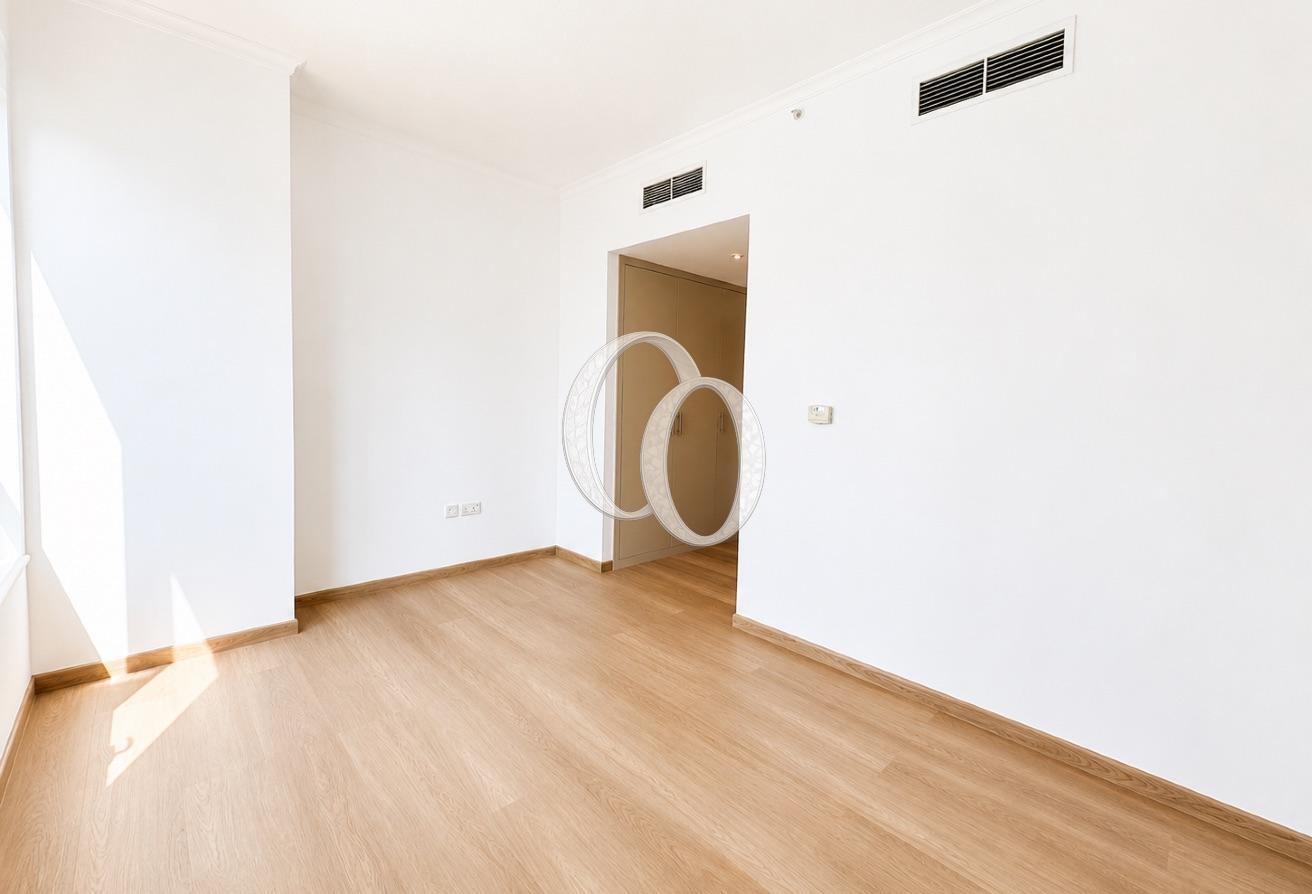 Burj Views | 3 Bedroom Upgraded | Ready Vacant photo 15