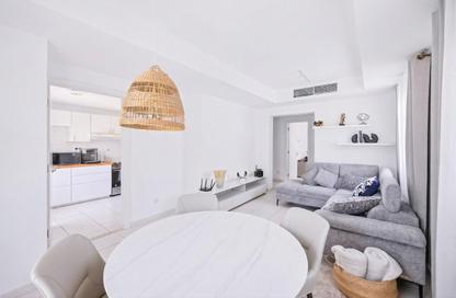 Villa - 2 Bedrooms - 3 Bathrooms for rent in Springs 12 - The Springs - Dubai Villa - 2 Bedrooms - 3 Bathrooms for rent in Springs 12 - The Springs - Dubai