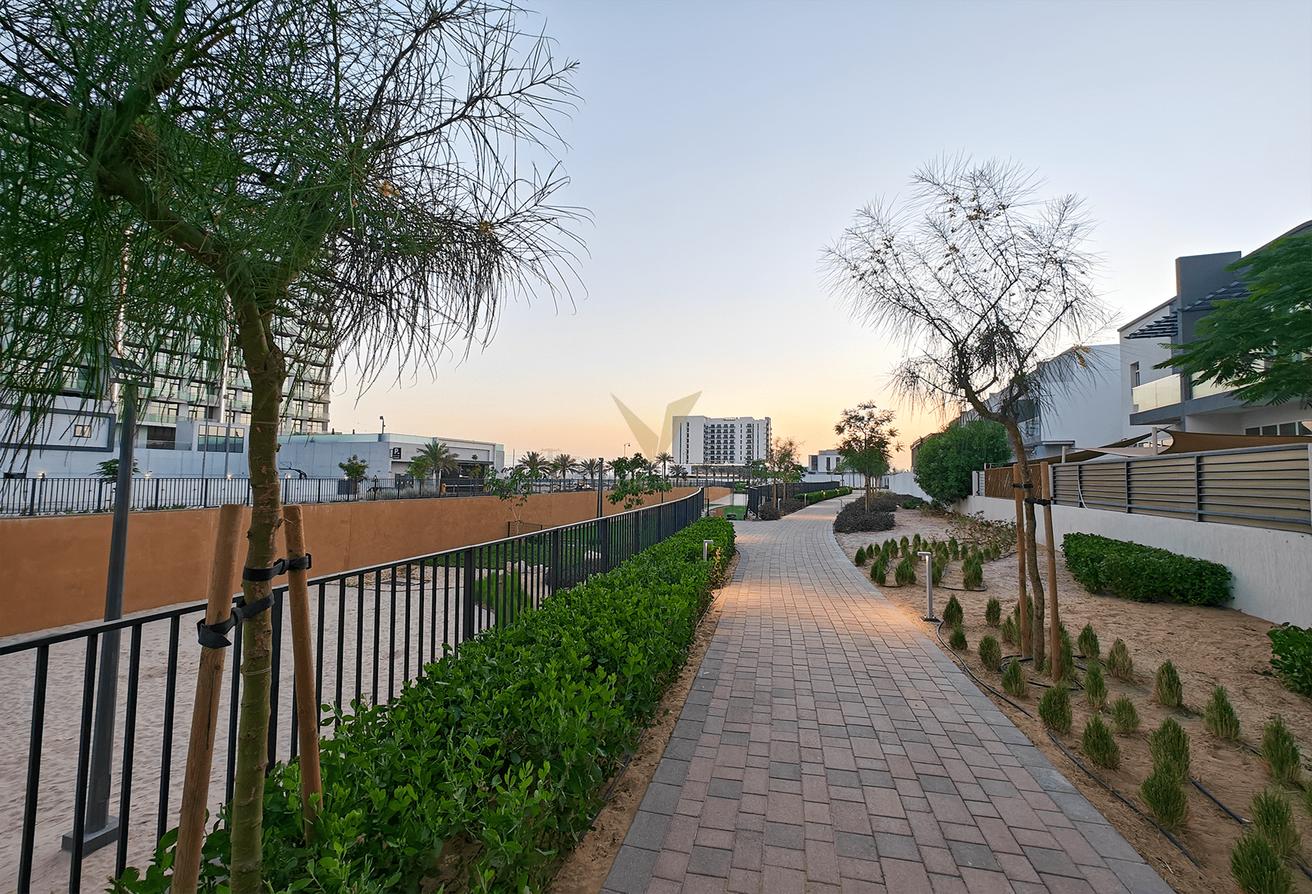 SPACIOUS|FULLY FURNISHED 4BED+M TOWNHOUSE FOR RENT photo 21