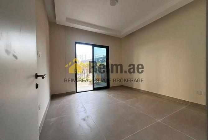 70279003 - Property Image 2