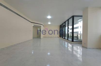 Apartment - 2 Bedrooms - 3 Bathrooms for rent in Golden Sands 7 - Al Mankhool - Bur Dubai - Dubai