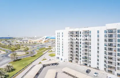 Apartment - 1 Bedroom - 1 Bathroom for sale in Waters Edge - Yas Island - Abu Dhabi