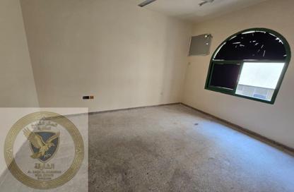 Apartment - 2 Bedrooms - 2 Bathrooms for rent in Abu shagara Building 2 - Budaniq - Al Qasimia - Sharjah