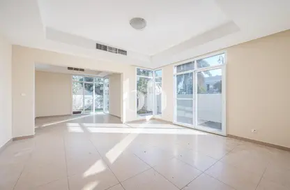 فيلا - 4 غرف نوم - 5 حمامات للايجار في فيلات سمر - واحة دبي للسيليكون - دبي