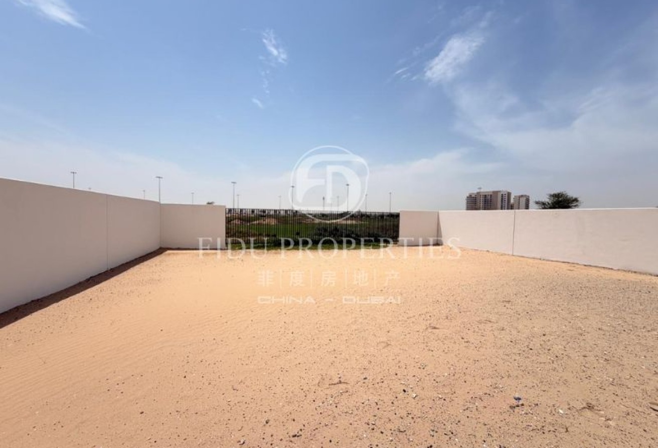 4-bedroom Plus Study | Full Golf Course View