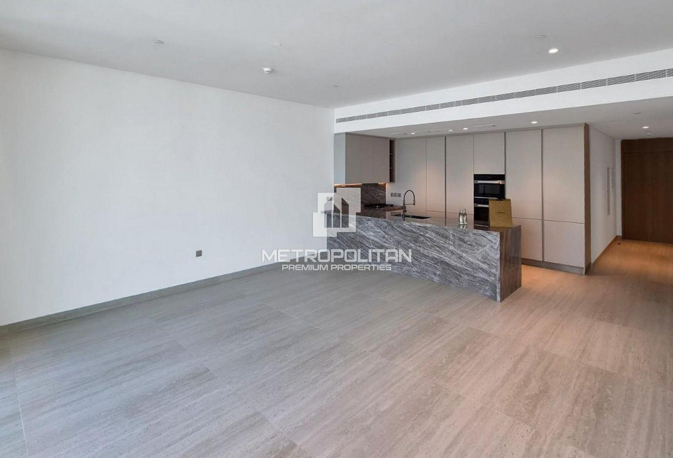 Brand New | Sea View | Direct Beach Access photo 2