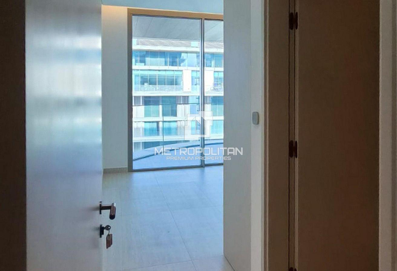 Brand New | Sea View | Direct Beach Access photo 7