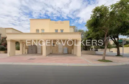 Villa - 2 Bedrooms - 3 Bathrooms for rent in Springs 8 - The Springs - Dubai
