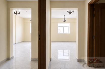 Apartment - 1 Bedroom - 2 Bathrooms for rent in Muwaileh 29 Building - Muwaileh - Sharjah