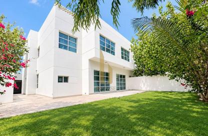 Villa - 4 - 4 for rent in Umm Suqeim 2 Villas - Umm Suqeim 2 - Umm Suqeim - Dubai