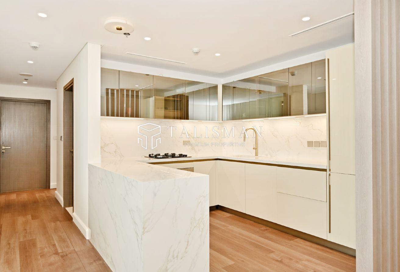 Full Palm View | Spacious Layout | Private Beach photo 12