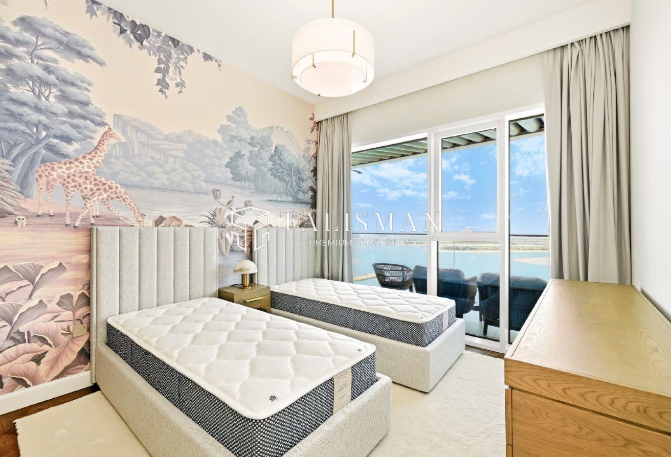 Full Palm View | Spacious Layout | Private Beach photo 13