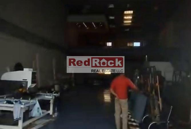 74250837 - صورة العقار 2