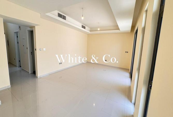 100823129 - Property Image 3