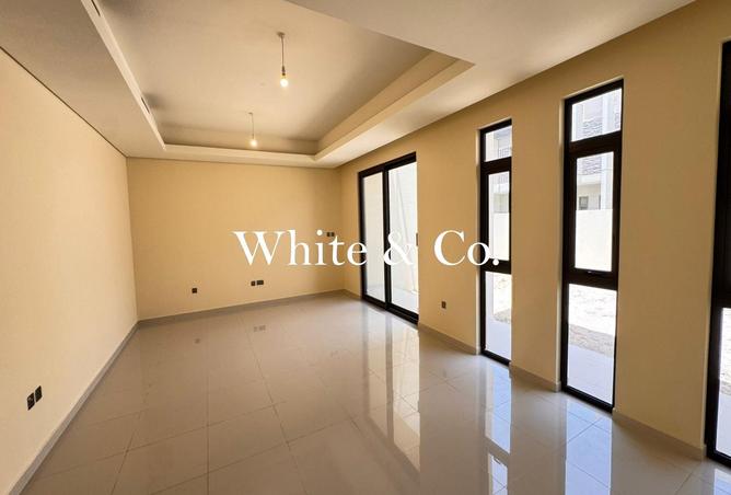 100823129 - Property Image 2