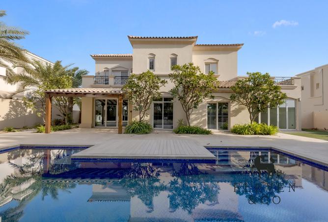 6BR Villa | Lake and Park Backing | Prime Location