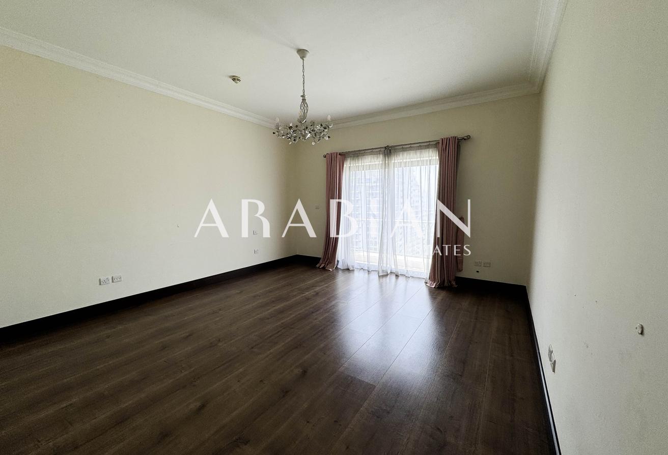 Golden Mile 2 | 3 Bed | Penthouse | Park view photo 12