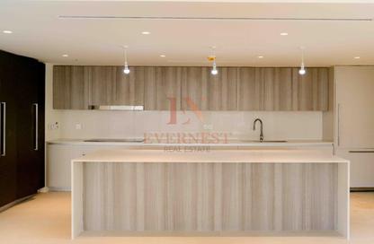 Apartment - 4 - 5 for sale in Laurel - Central Park at City Walk - City Walk - Dubai
