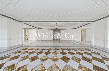 Apartment - 5 - 7 for sale in Palazzo Versace - Culture Village - Dubai