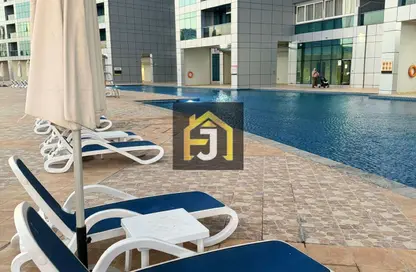 شقة - 2 غرف نوم - 2 حمامات للبيع في برج الكورنيش - طريق كورنيش عجمان - عجمان