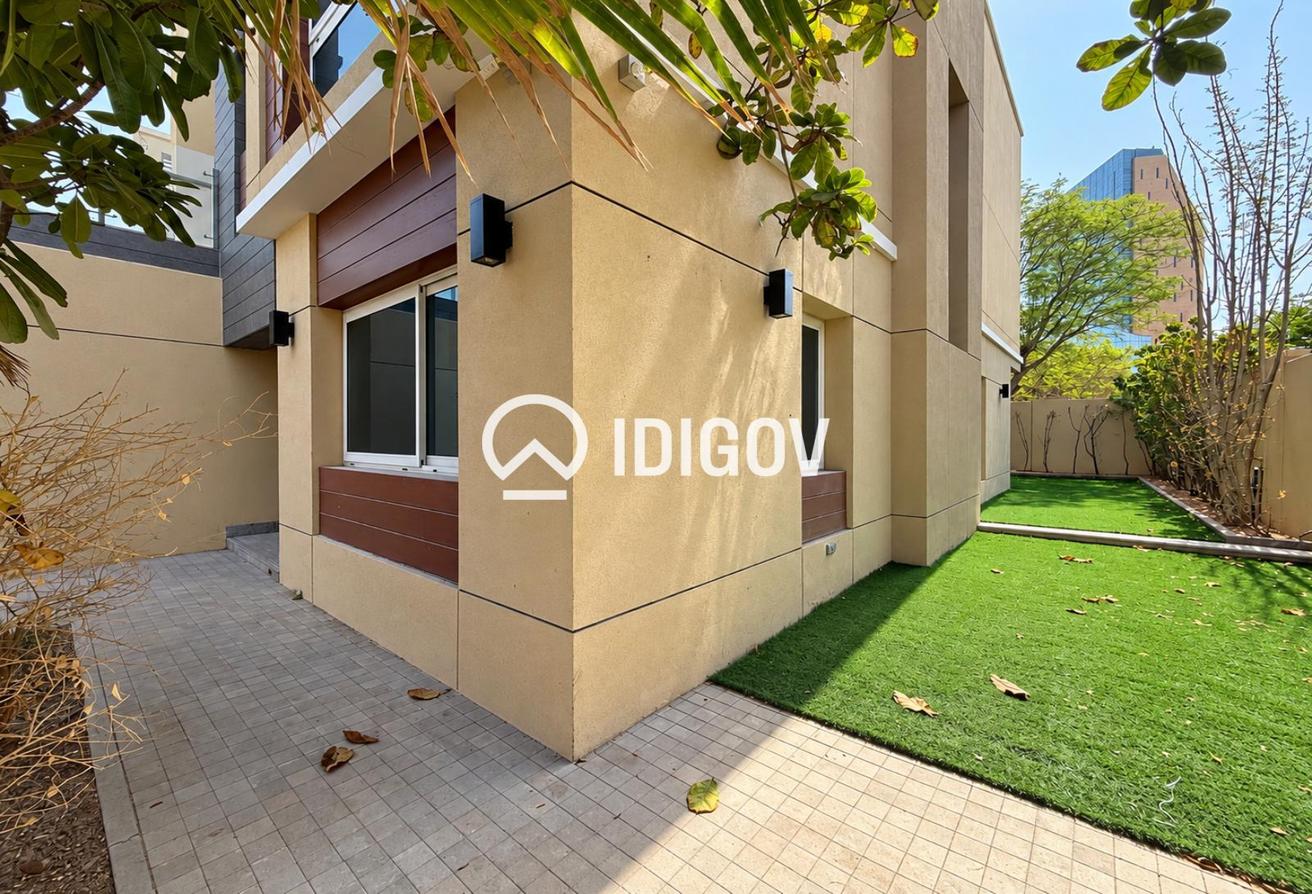 Single Row | Prime Location | Excellent Condition photo 7