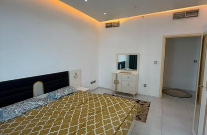 Apartment - 2 Bedrooms - 2 Bathrooms for sale in Al Khan Corniche - Al Khan - Sharjah