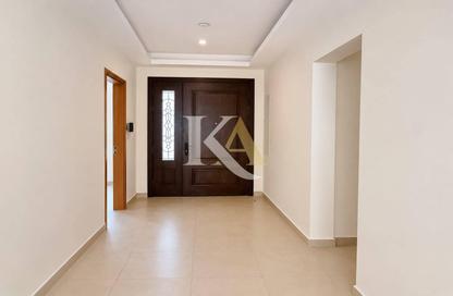 Villa - 4 Bedrooms - 6 Bathrooms for rent in Nad Al Sheba Villas - Nad Al Sheba 3 - Nad Al Sheba - Dubai